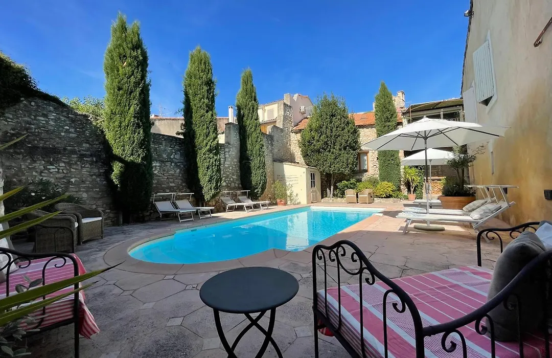 Villa Velleron - Guesthouse In A Picturesque Village-1